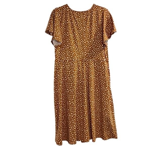 Elegant Brown Polka Dot Midi Dress - Picture 4 of 6